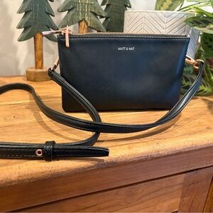 Matt & Nat Elegant Black Crossbody Bag